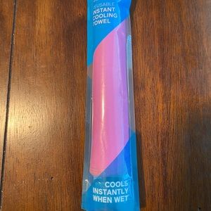 Pink Reusable cooling towel